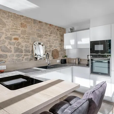 فيلة Large Longhouse With Hot Tub & Sauna, 4 Bathrooms, 4 Tvs Guérande